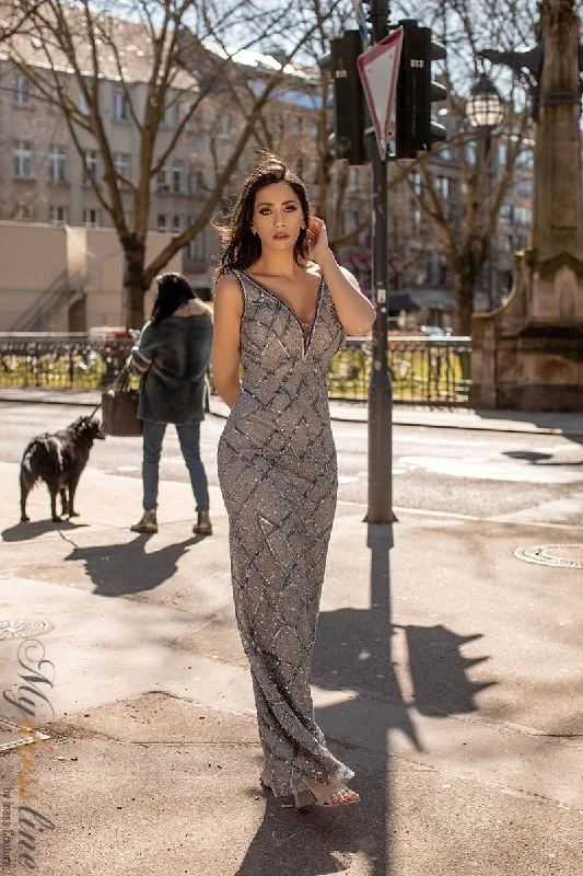 Prom dresses with one - shoulder designs and feather accents for a bold statementChic and Holland AN1456