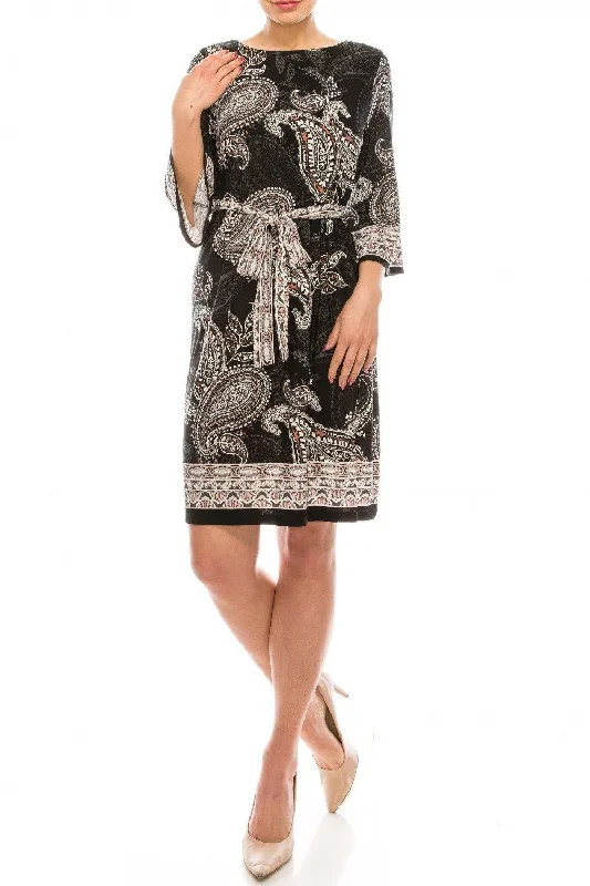 Cocktail dresses with a ruched bodice and spaghetti strapsSandra Darren Textured Paisley Printed Dress Cocktail dresses with a ruched bodice and spaghetti strapsSandra Darren Textured Paisley Printed Dress