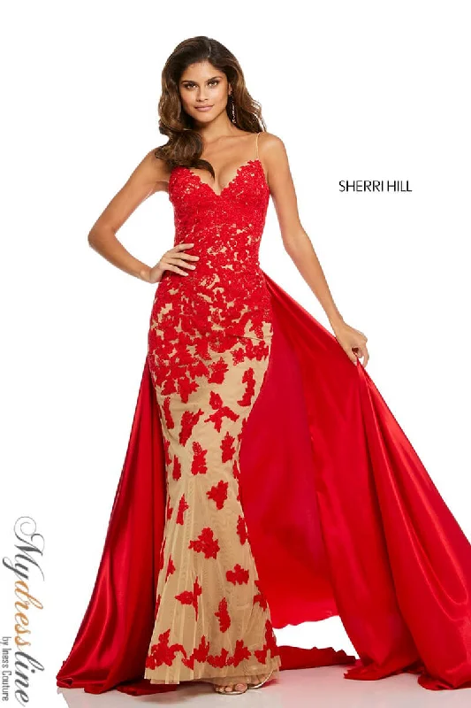 Prom dresses with metallic - colored fabrics and beaded embroidery for a glamorous promSherri Hill 52538 Prom dresses with metallic - colored fabrics and beaded embroidery for a glamorous promSherri Hill 52538