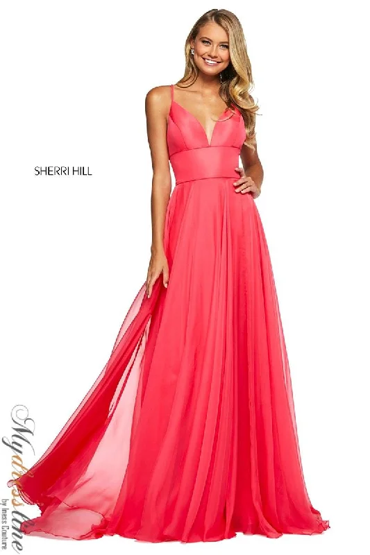Prom dresses with side - slit pockets and solid - color fabrics for a practical and stylish formal lookSherri Hill 53634 Prom dresses with side - slit pockets and solid - color fabrics for a practical and stylish formal lookSherri Hill 53634