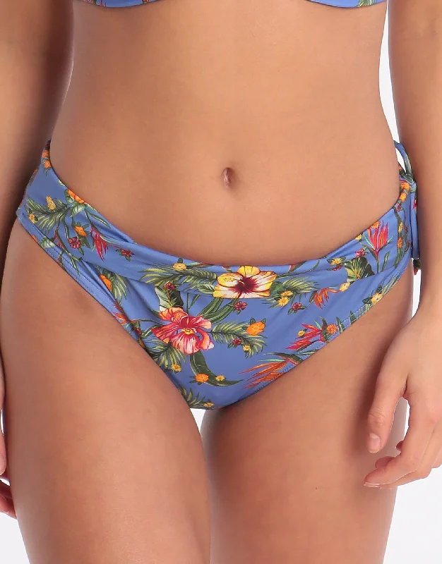 Floral - printed bikini for a feminine and colorful beach vibeDolcevita Merenda Banded Bikini Bottom - Blue Floral - printed bikini for a feminine and colorful beach vibeDolcevita Merenda Banded Bikini Bottom - Blue