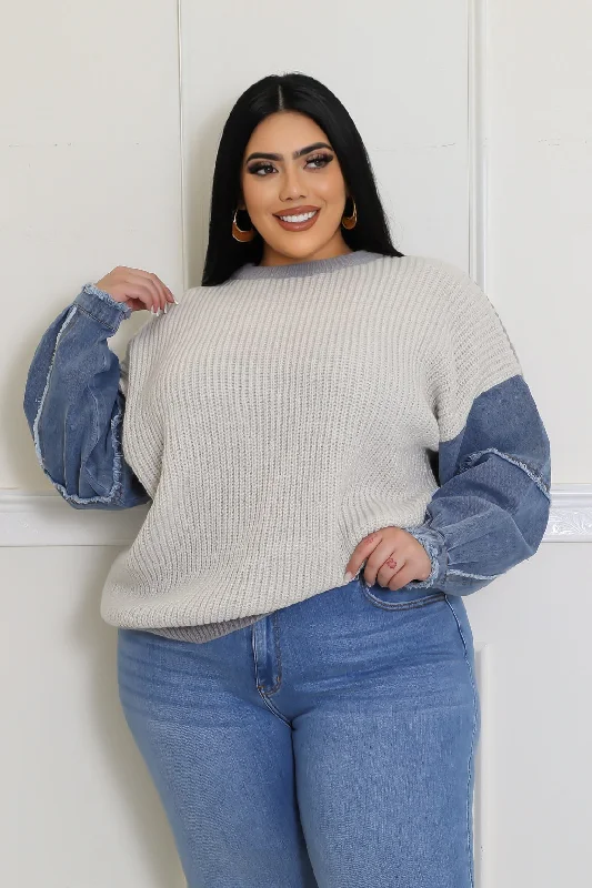 Ruffled Bodysuits with a Playful and Feminine TouchRaylee Sweater
